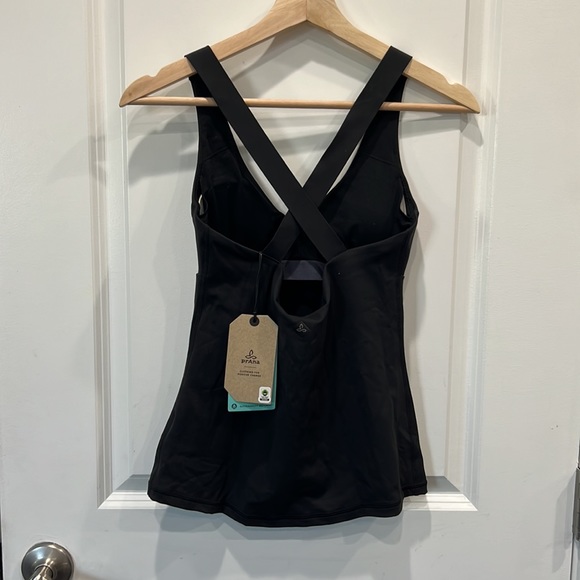NWT Prana Layna Bra Tank in black - Picture 2 of 5